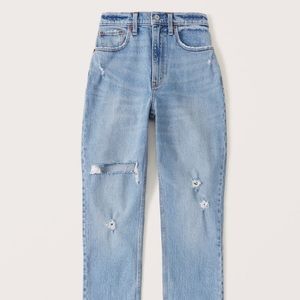 Abercrombie Curve Love 90s Ultra High Rise Straight Jeans - Light Ripped